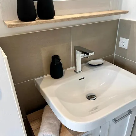 Apartamento Bloom - Zentral, Modern, Großzügig Für 1-6 Pers Holzkirchen (Miesbach)