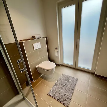 Bloom - Zentral, Modern, Großzügig Für 1-6 Pers Apartamento *