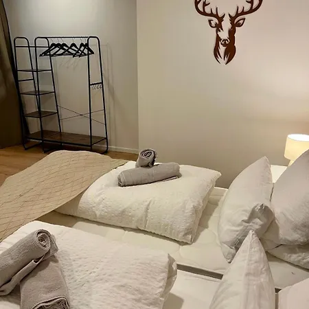 Bloom - Zentral, Modern, Großzügig Für 1-6 Pers Apartamento *
